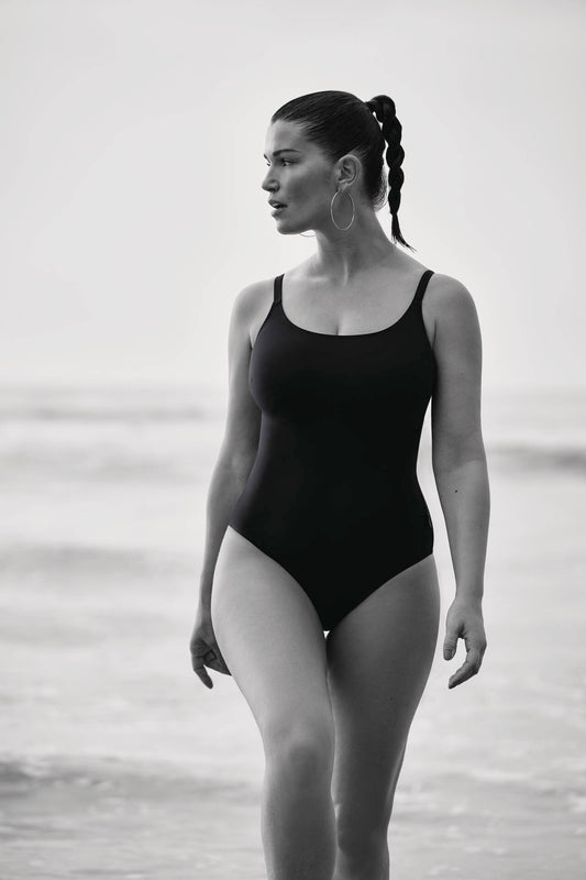 PERFECT Black SUIT Badeanzug mit Bügel (Schwarz)