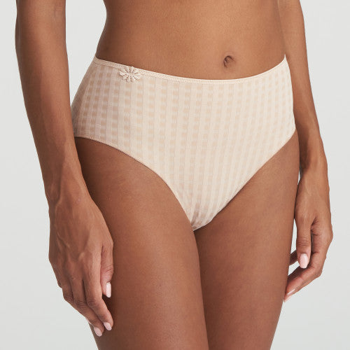AVERO Taillenslip