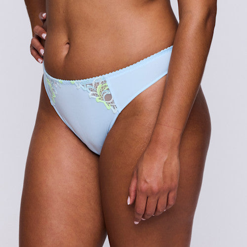 DEAUVILLE String (Milky Blue)