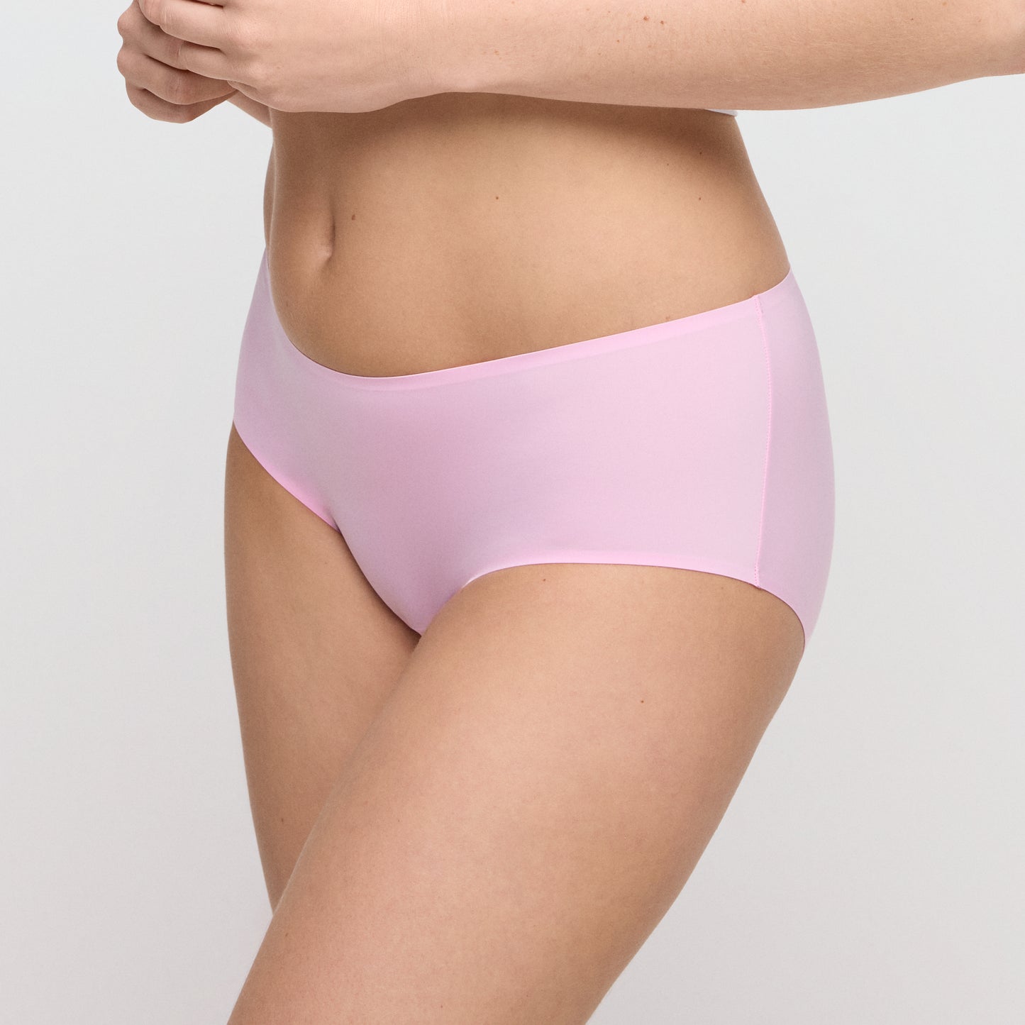 COLOR STUDIO Short (Lily Rose)