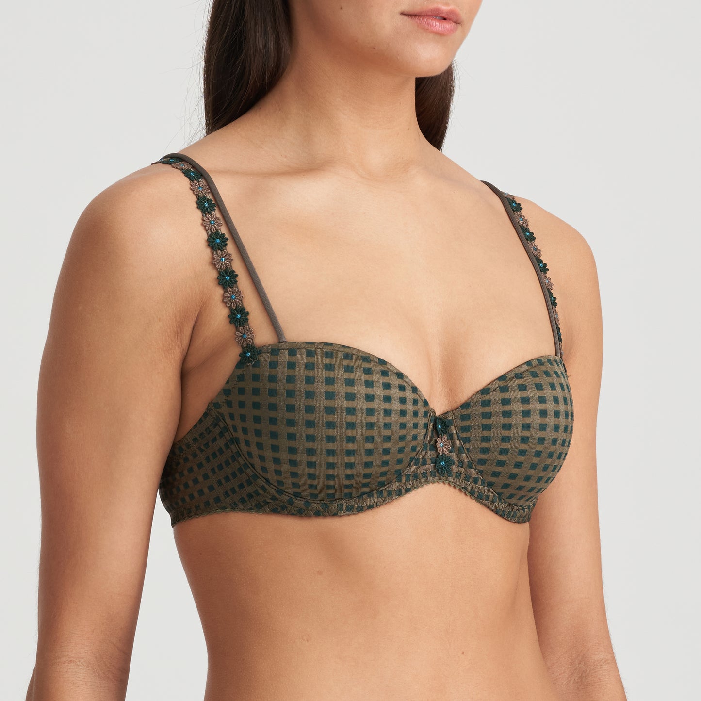 AVERO Unterlegter BH (Tiny Jade)