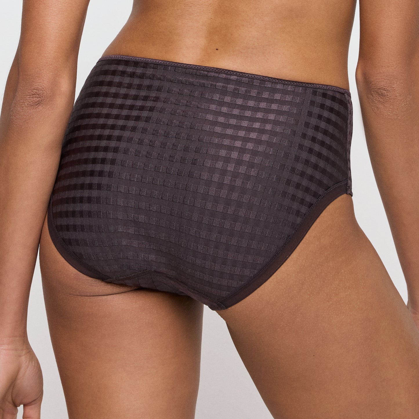 AVERO Taillenslip (Sweet Chocolate) 38