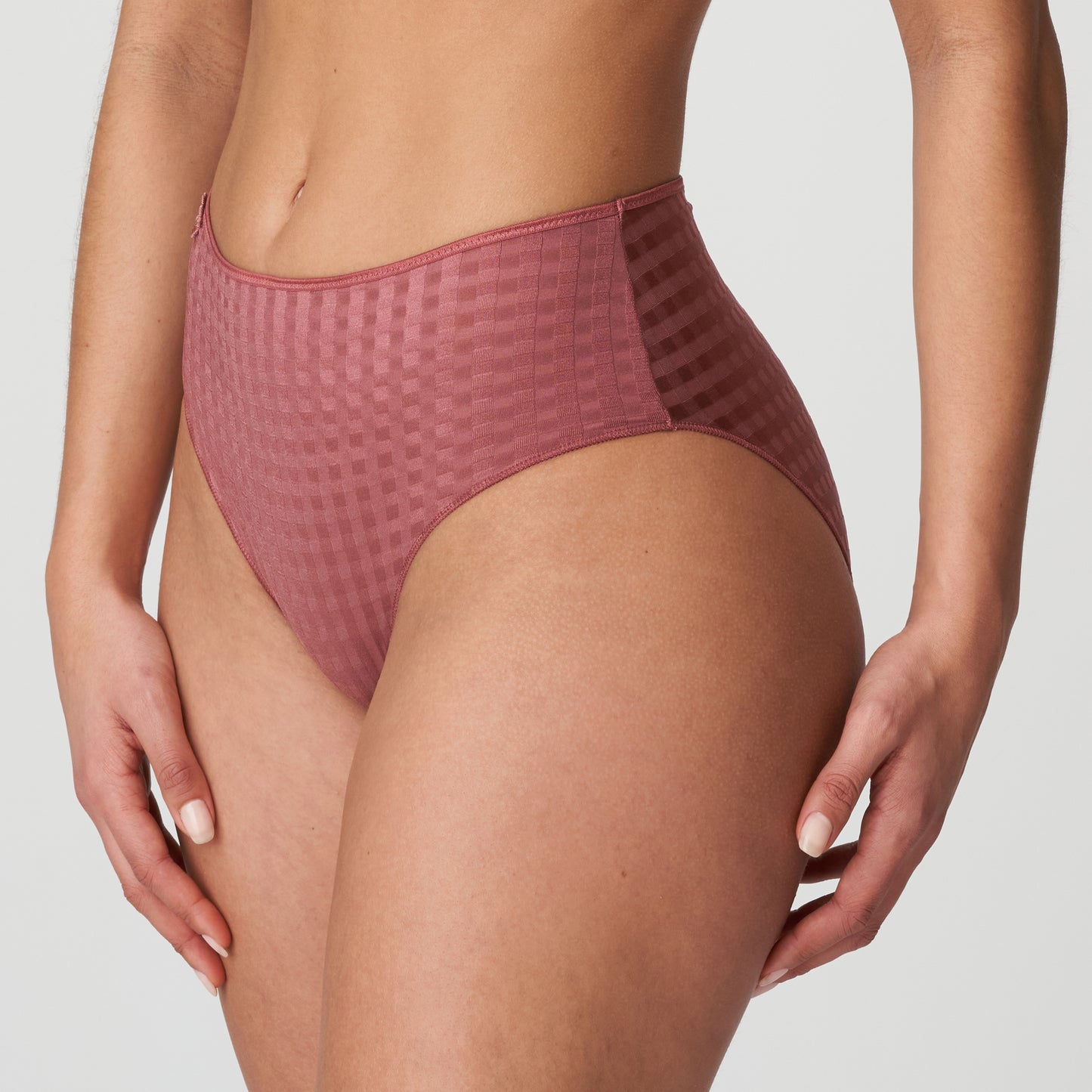AVERO Taillenslip