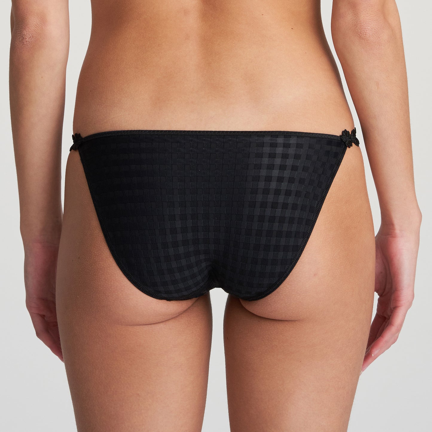 AVERO Hüftslip (Schwarz)