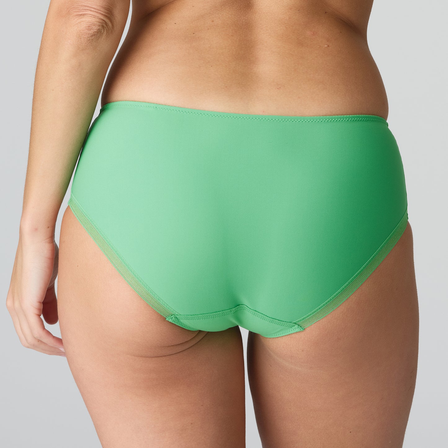 TOM Shorts (Lush Green)