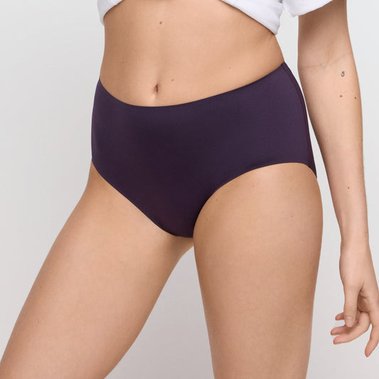 COLOR STUDIO Taillenslip (Amethyst) 40