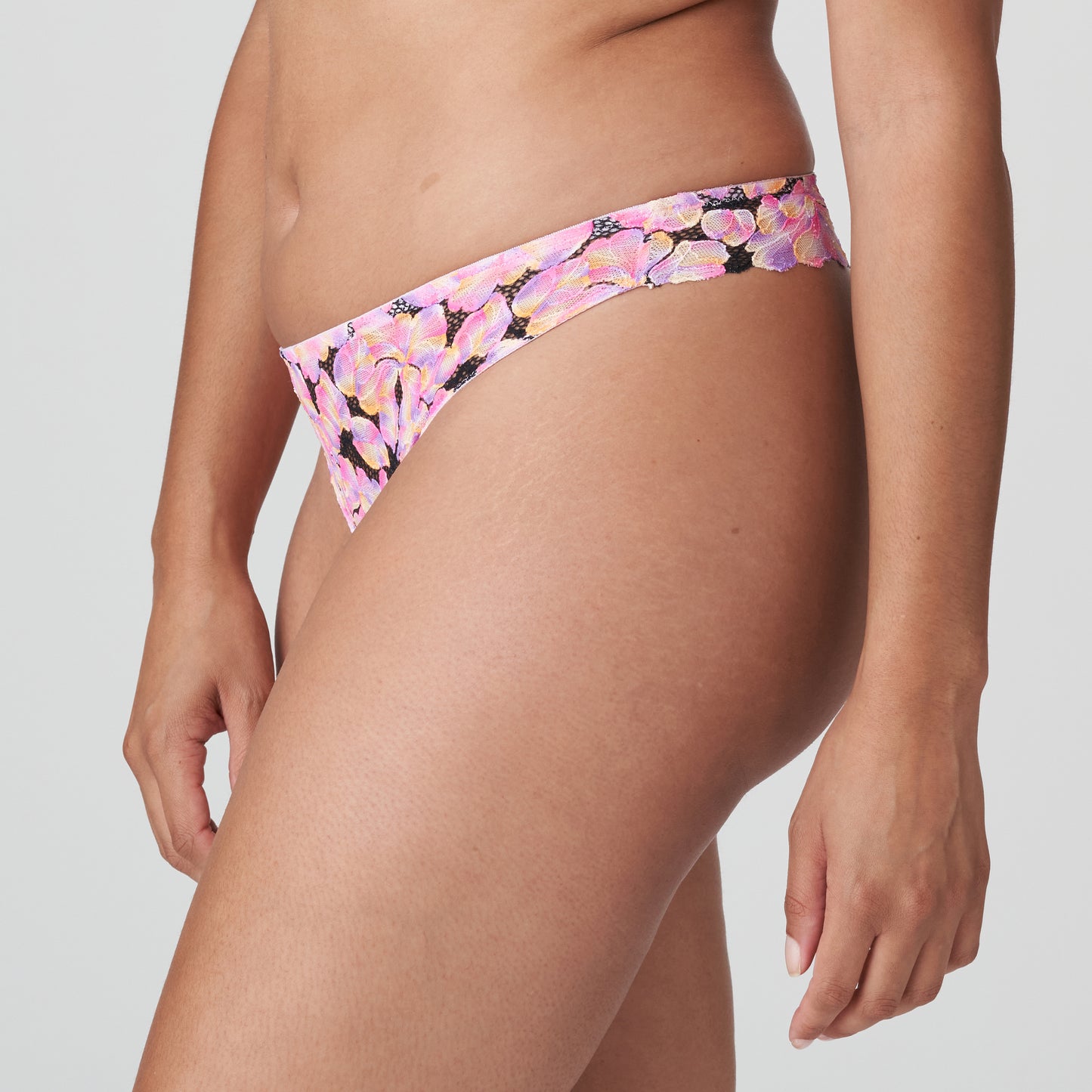 VIA ALEGRE String (Peony Pink)