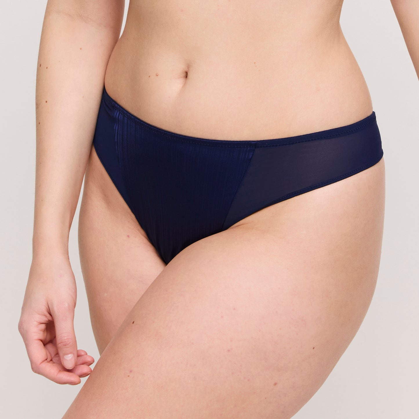 KNOKKE String (Saphir Blau) 36