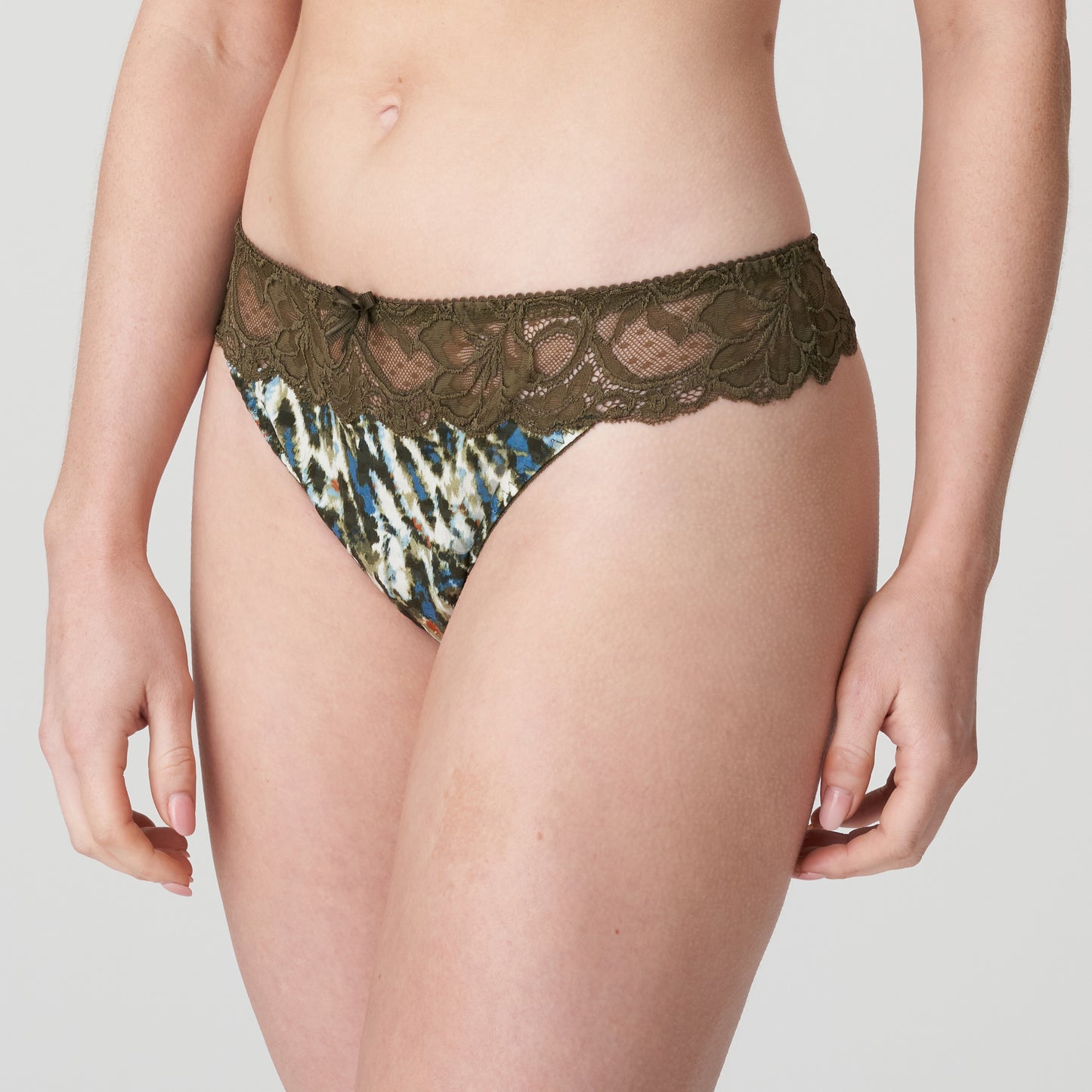 MADISON String (Olive Green)