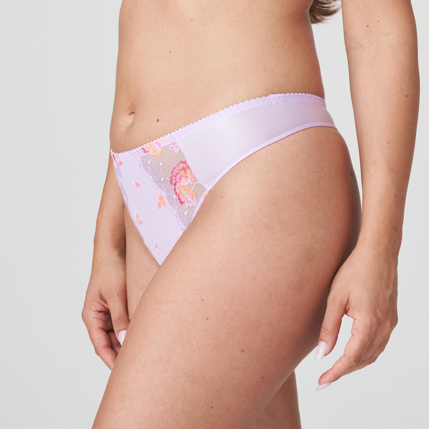 PALACE GARDEN String (Pastel Lavender)