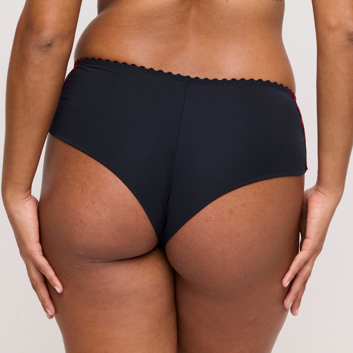 SPRINGDALE Luxus String (Black Rose) 36