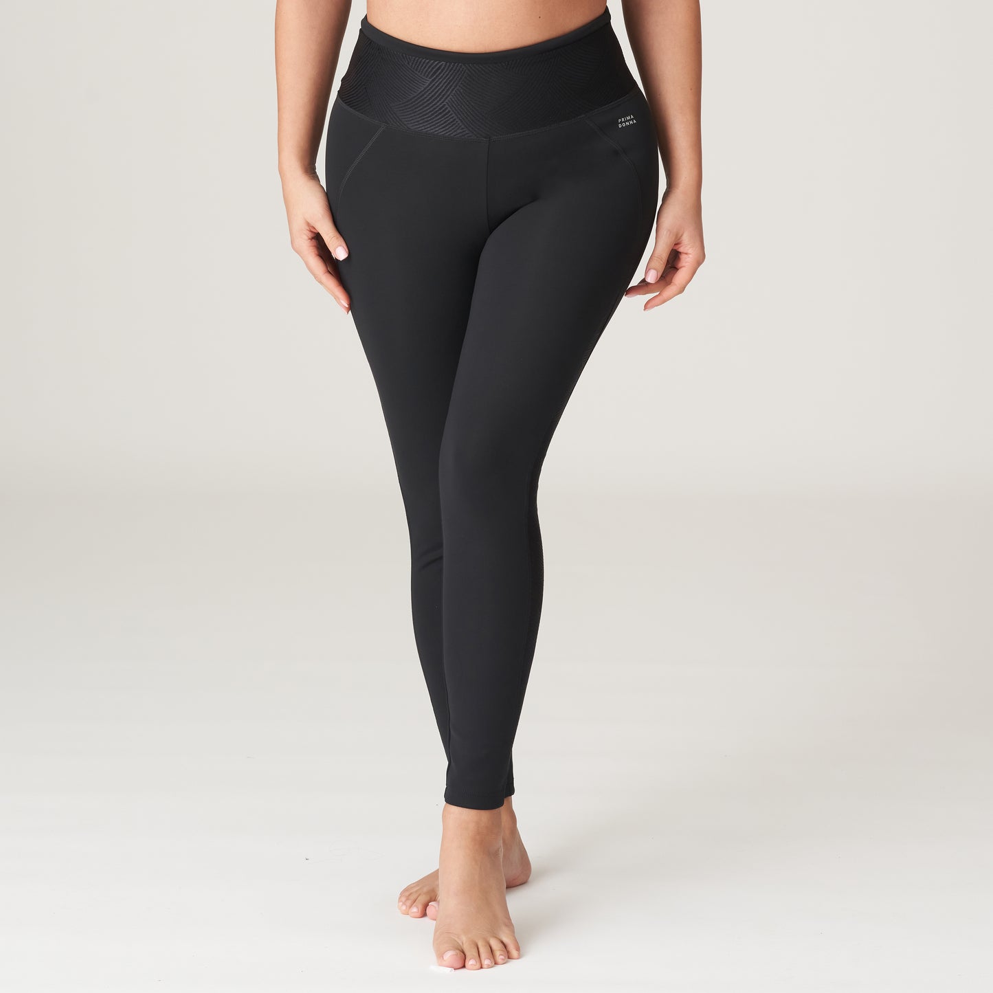 THE GAME Yoga Hose (Schwarz)