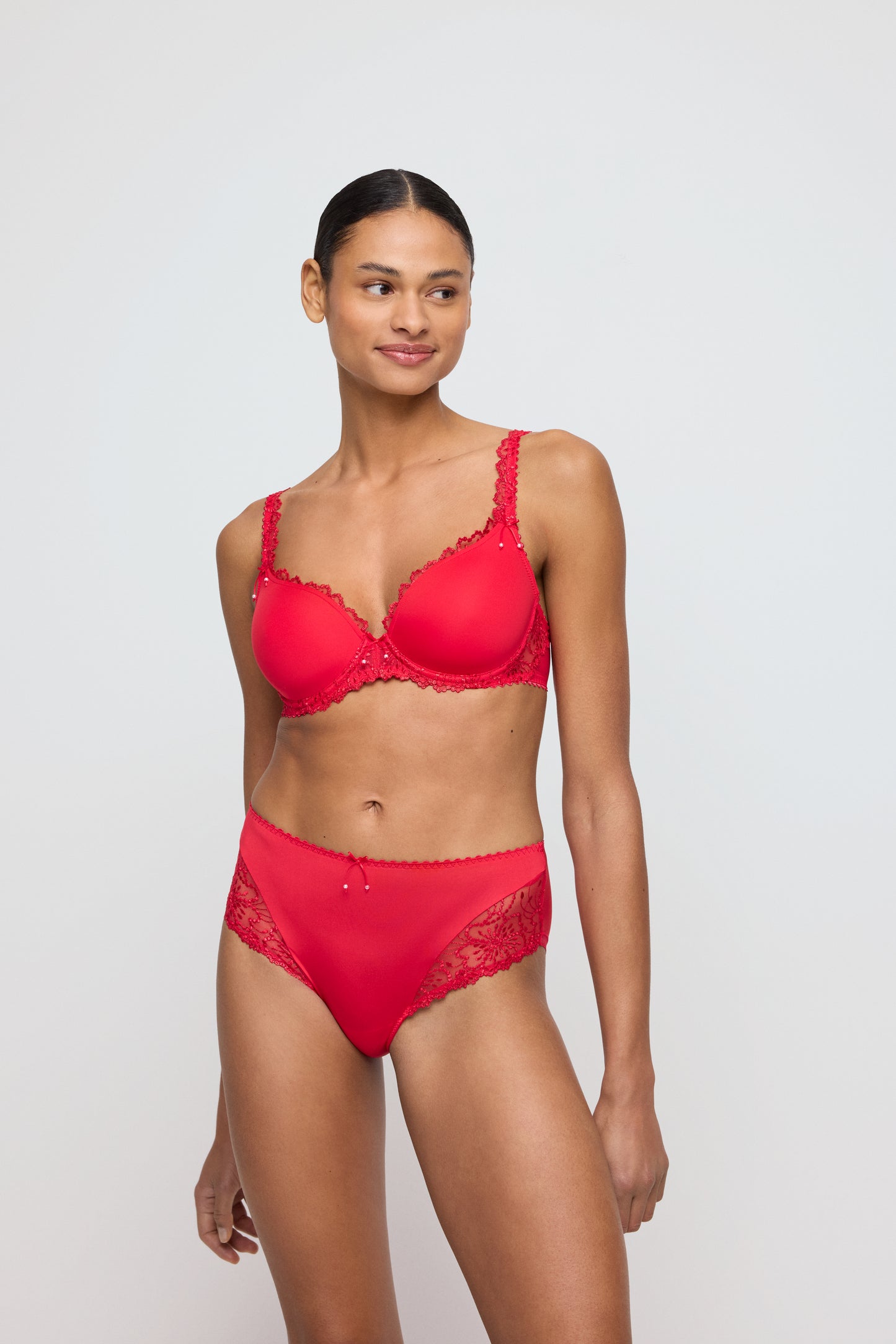JANE Taillenslip (True Red) 38