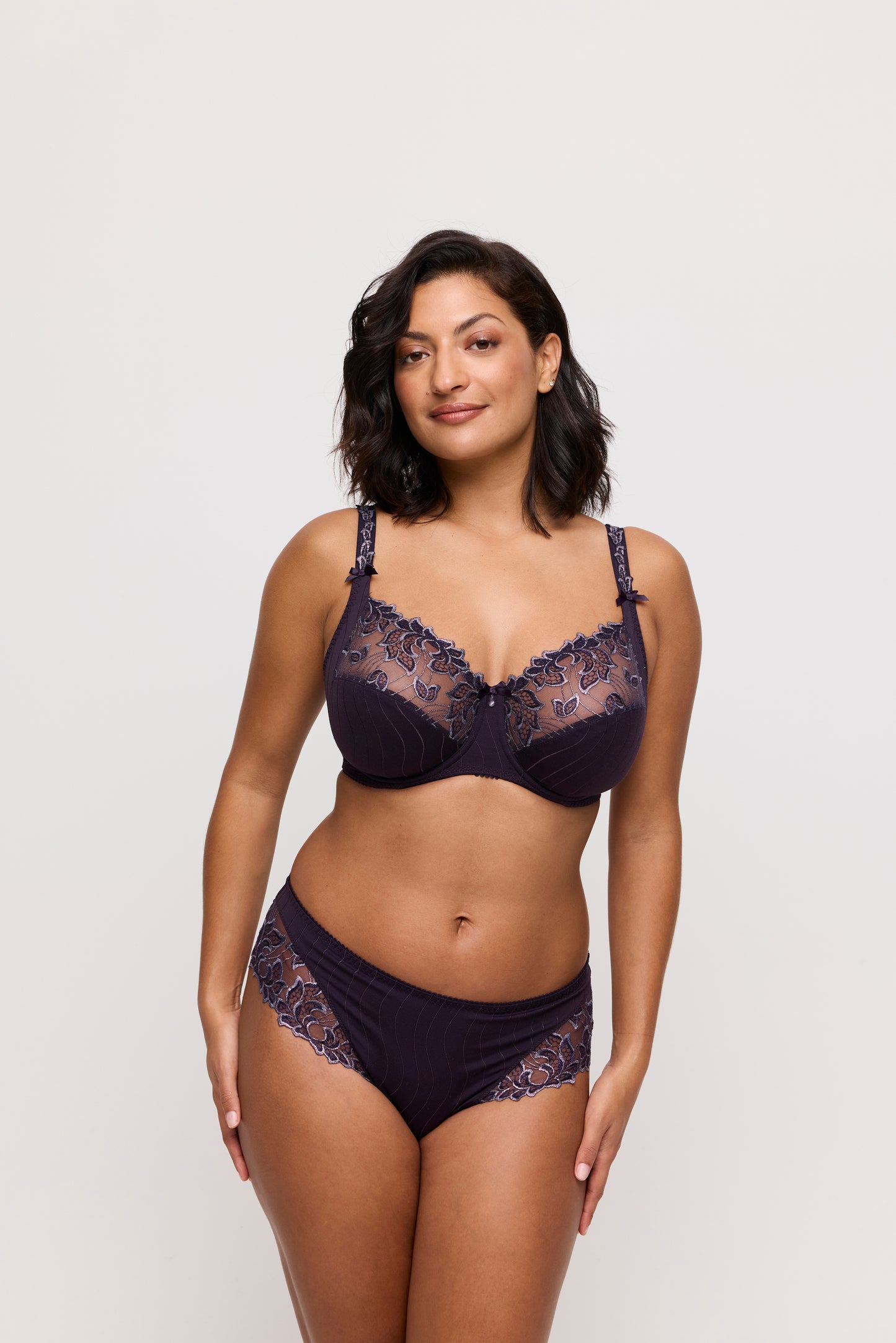 DEAUVILLE Luxus String (Amethyst Gem) 36