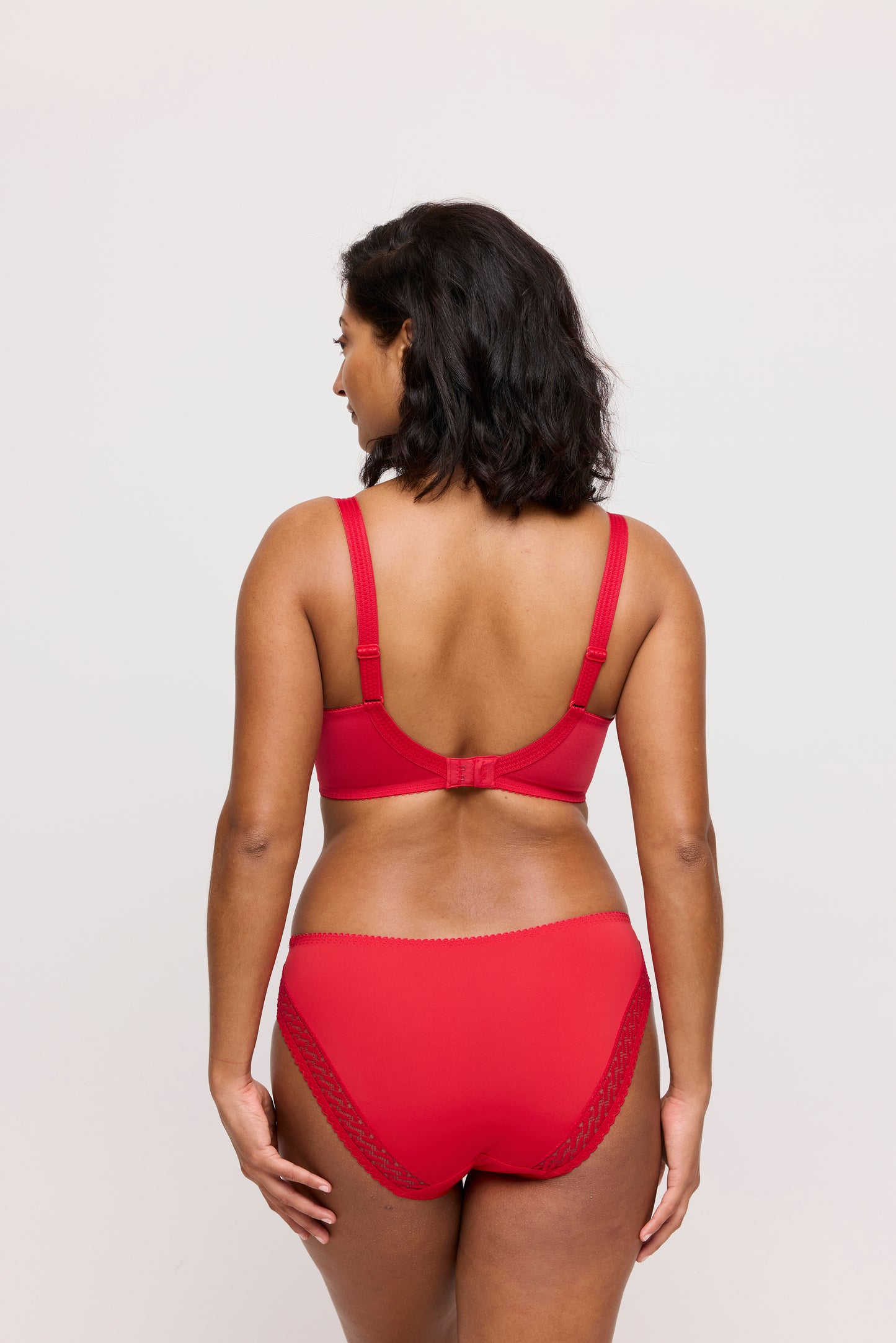 MONTARA BH Vollschale (True Red) 70D