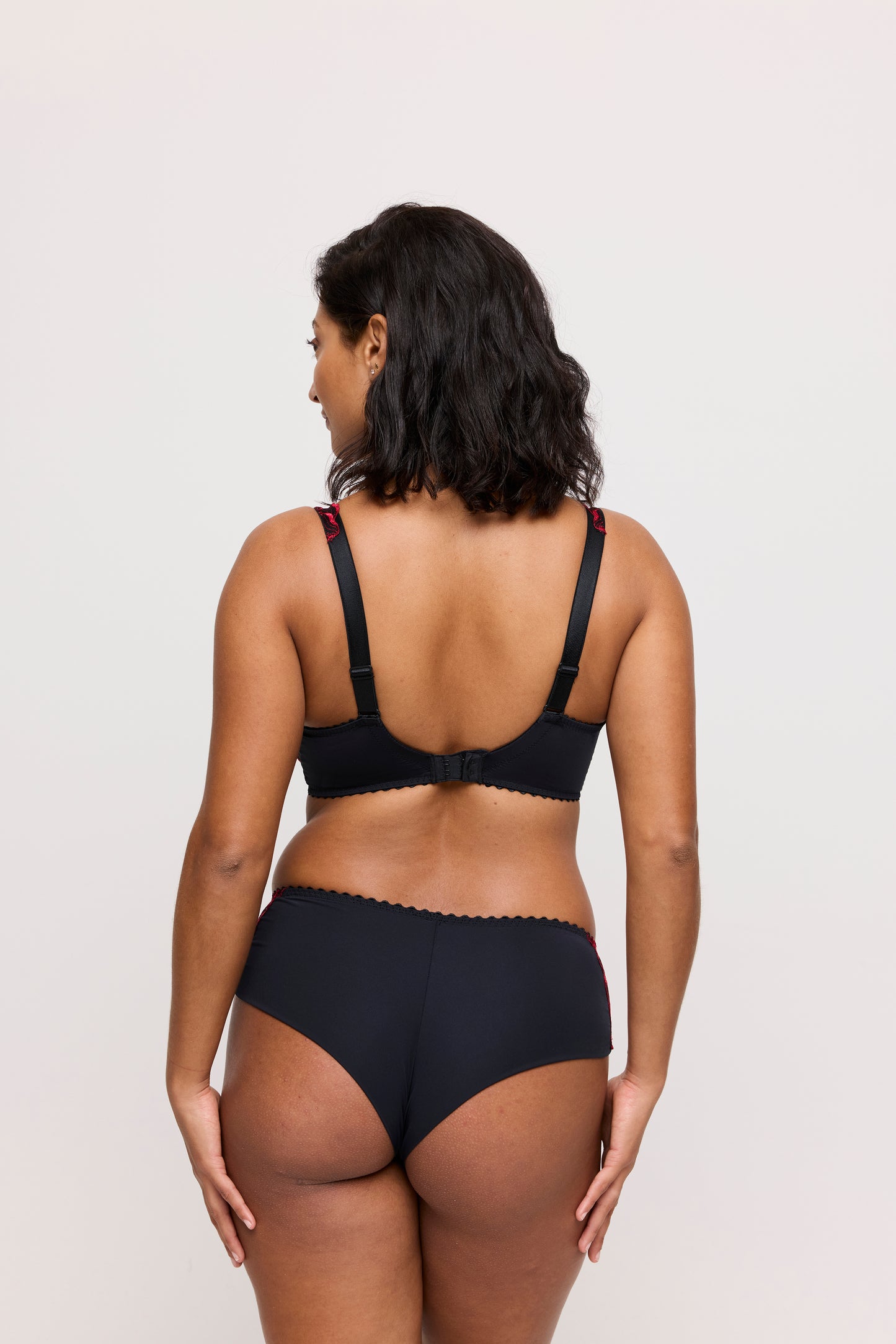 SPRINGDALE Luxus String (Black Rose) 36