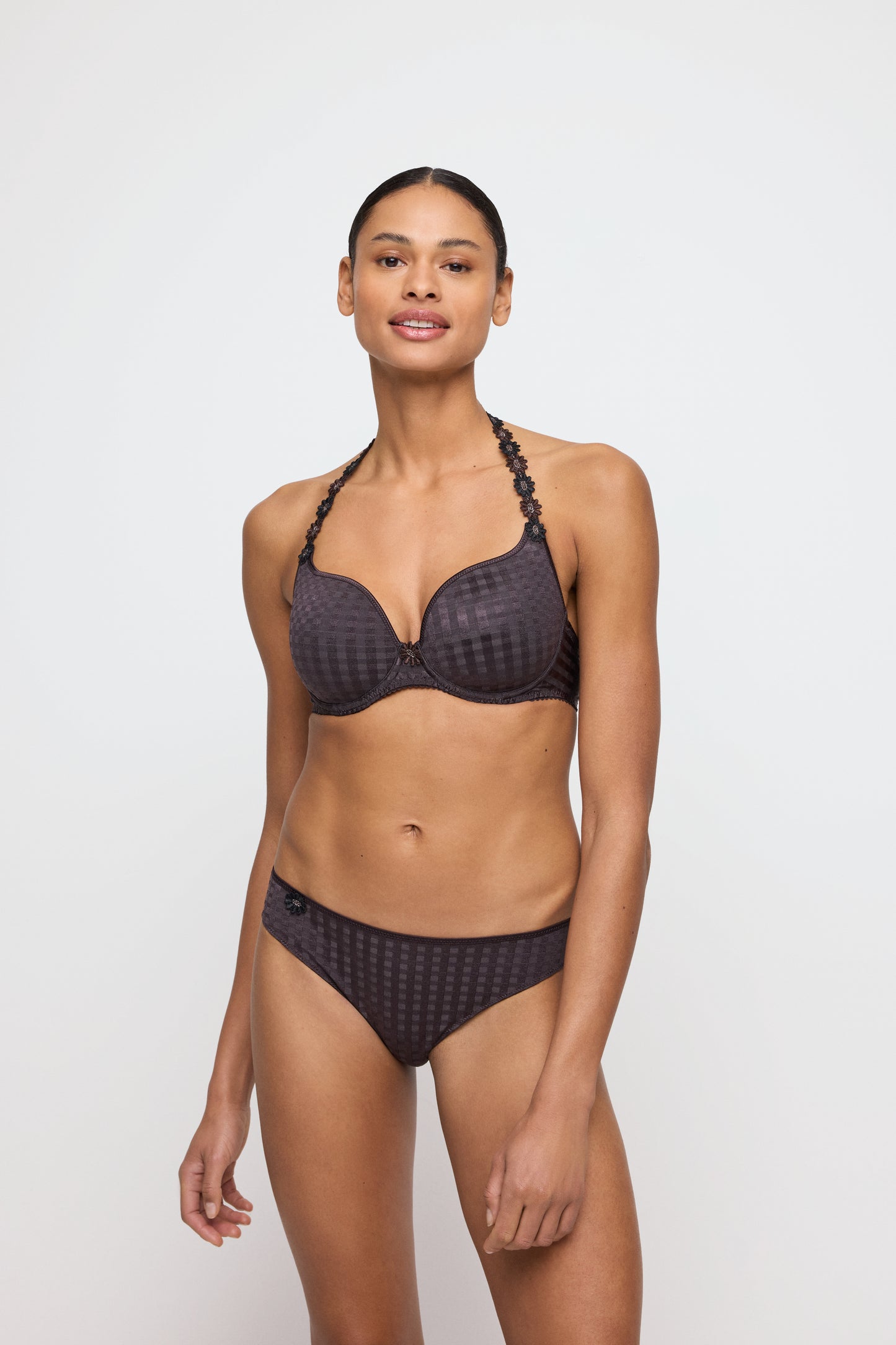 AVERO Rioslip (Sweet Chocolate) 36
