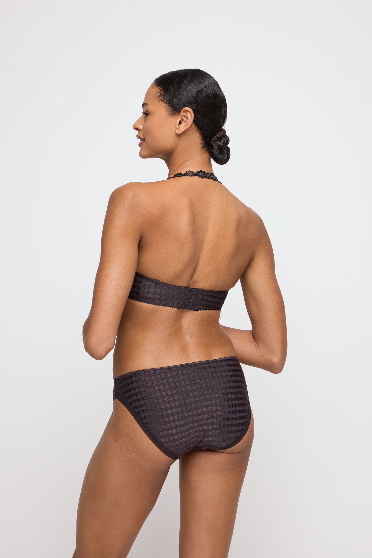 AVERO Rioslip (Sweet Chocolate) 36