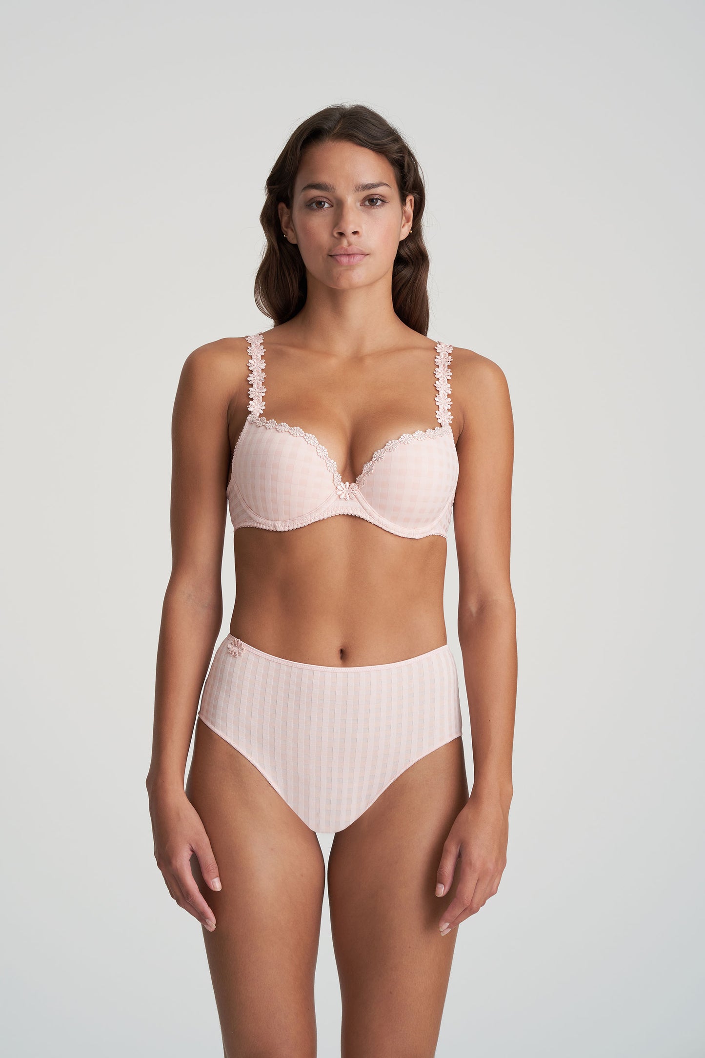 AVERO Push-up BH