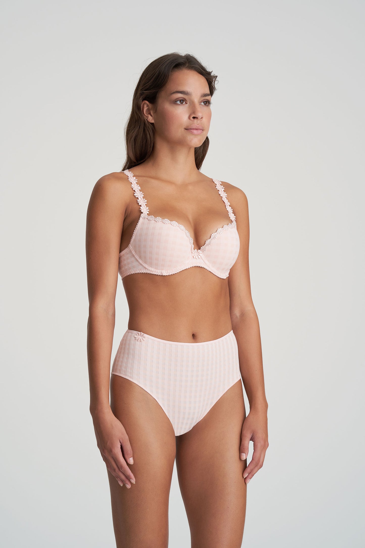 AVERO Push-up BH (Pearly Pink)
