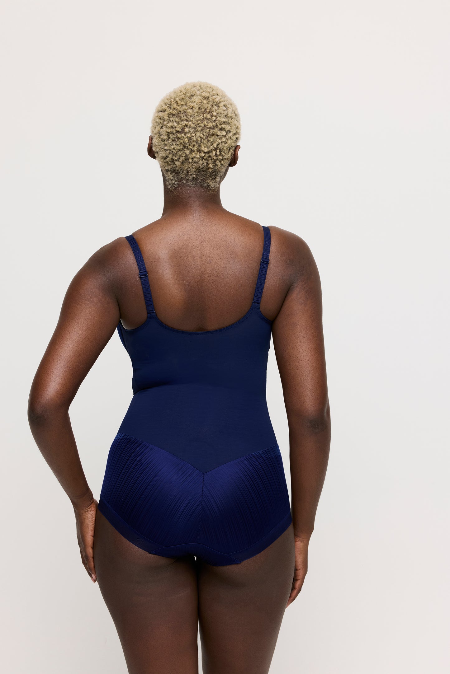 KNOKKE Body Herzform (Saphir Blau) 75C