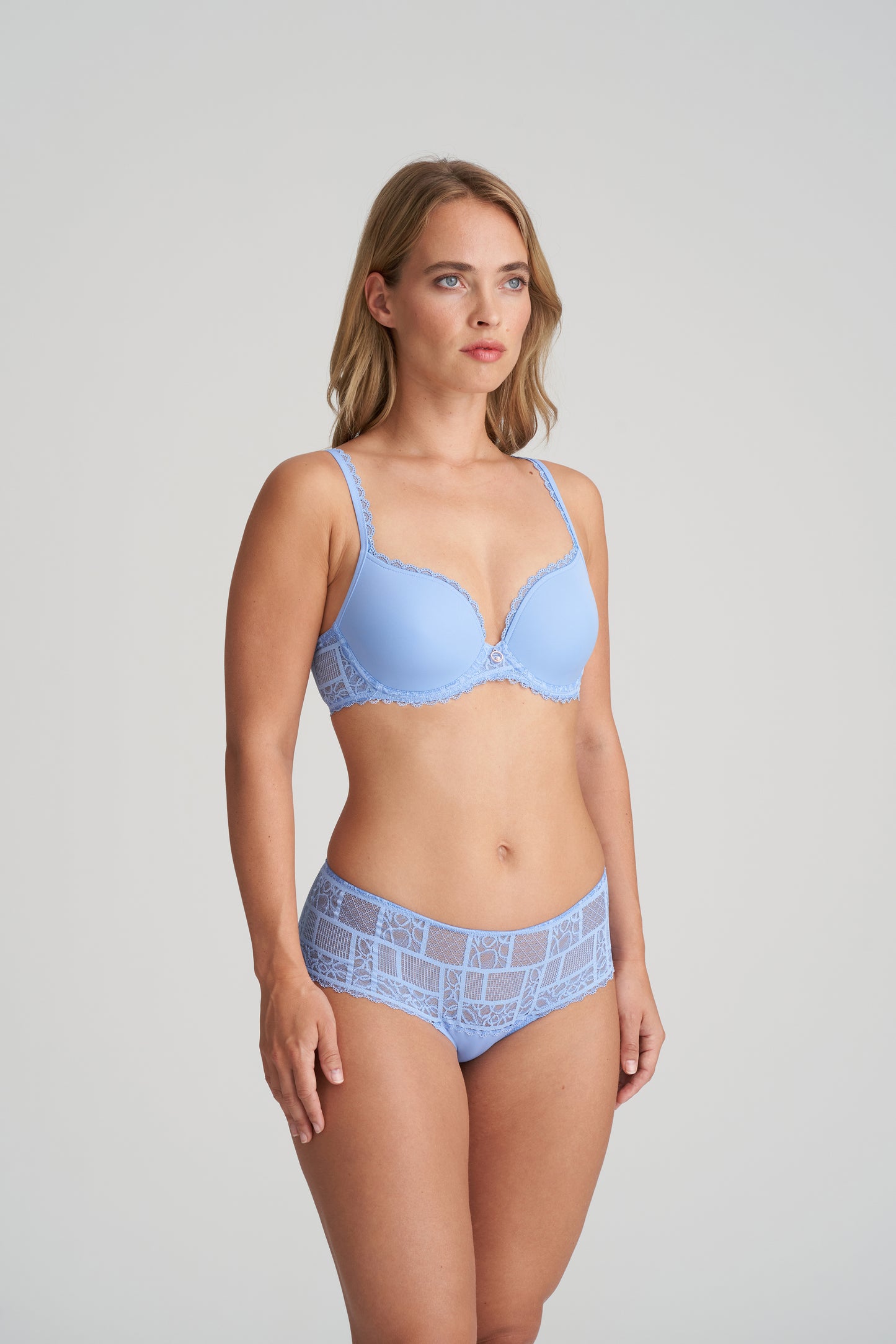 JADEI Short-Hotpants (Open Air)