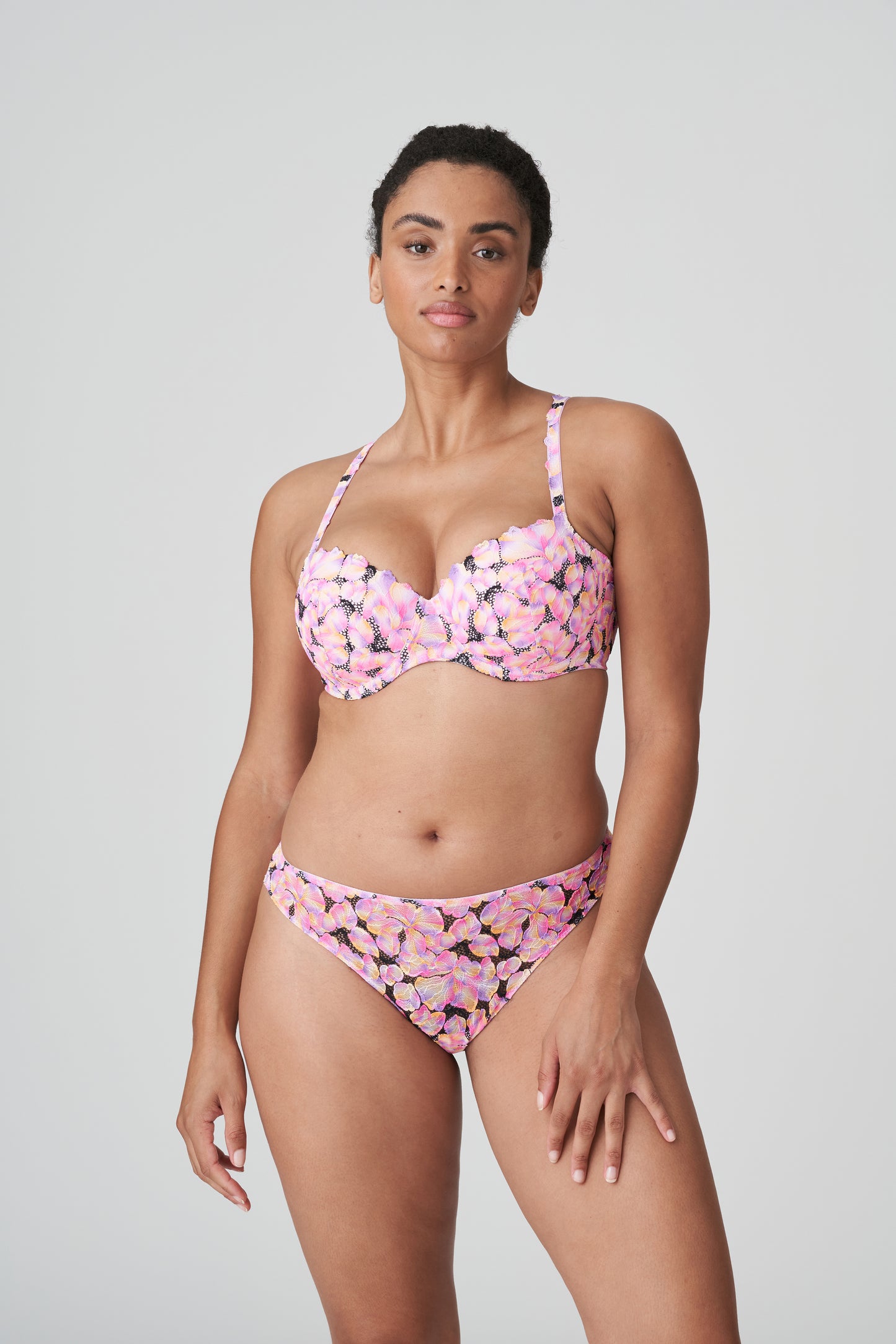 VIA ALEGRE String (Peony Pink)