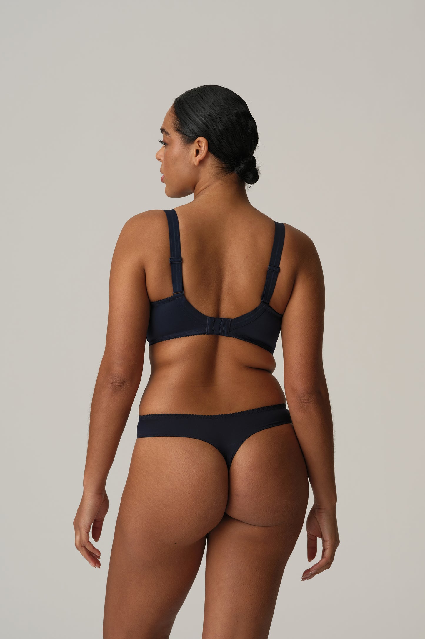 DEAUVILLE String (Velvet Blue)