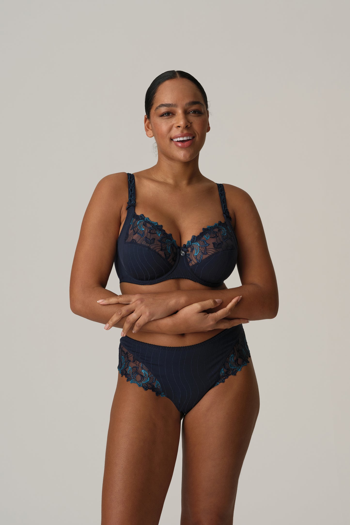 DEAUVILLE Luxus String (Velvet Blue)