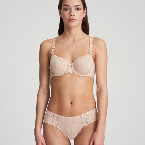 AVERO Hotpants (Caffé Latte) Hautton