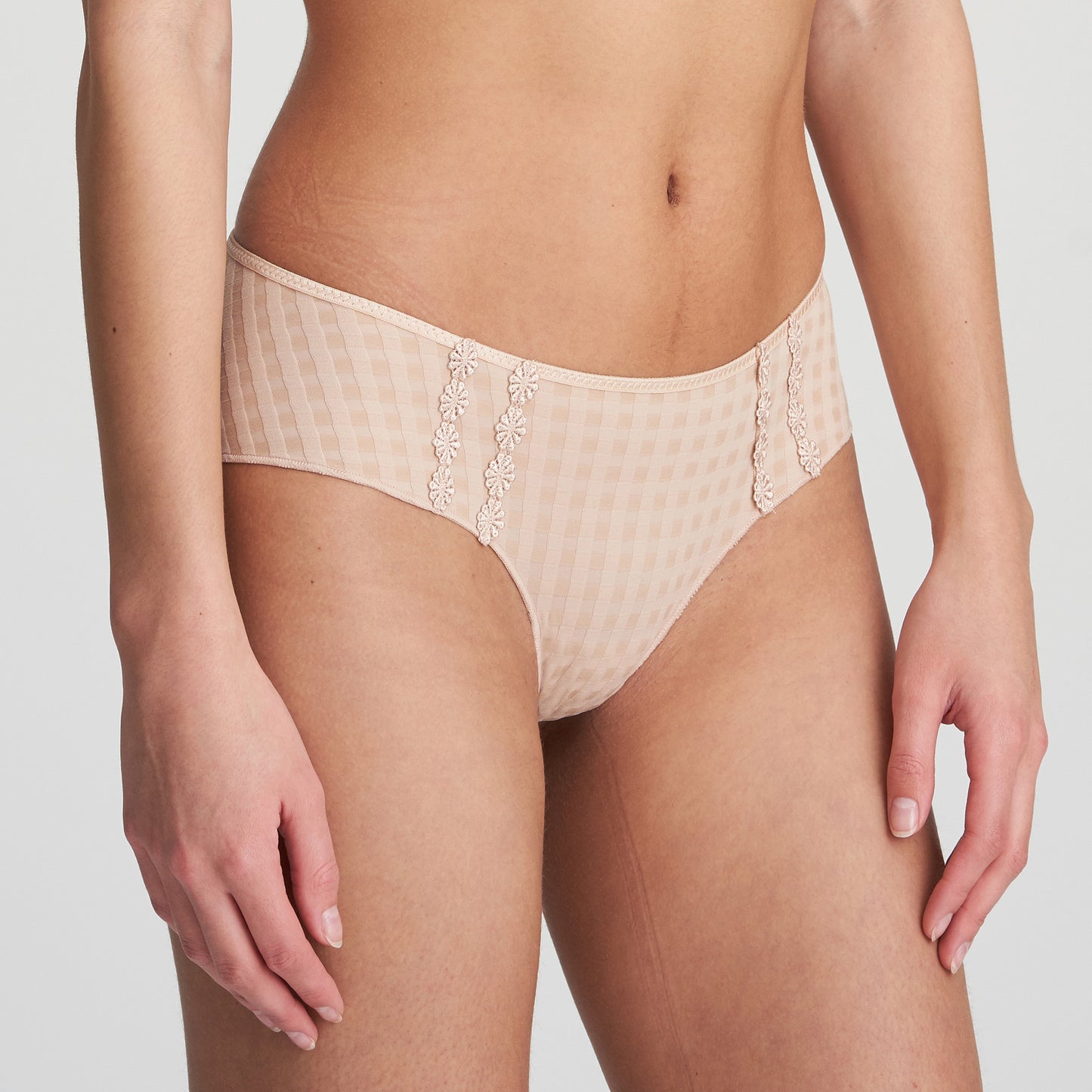 AVERO Hotpants (Caffé Latte) Hautton