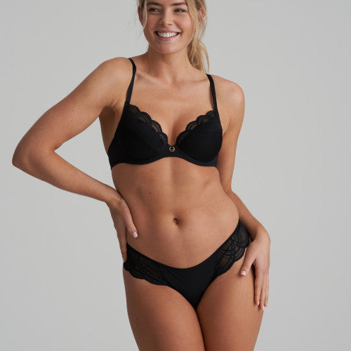 CATHIA String (Schwarz)