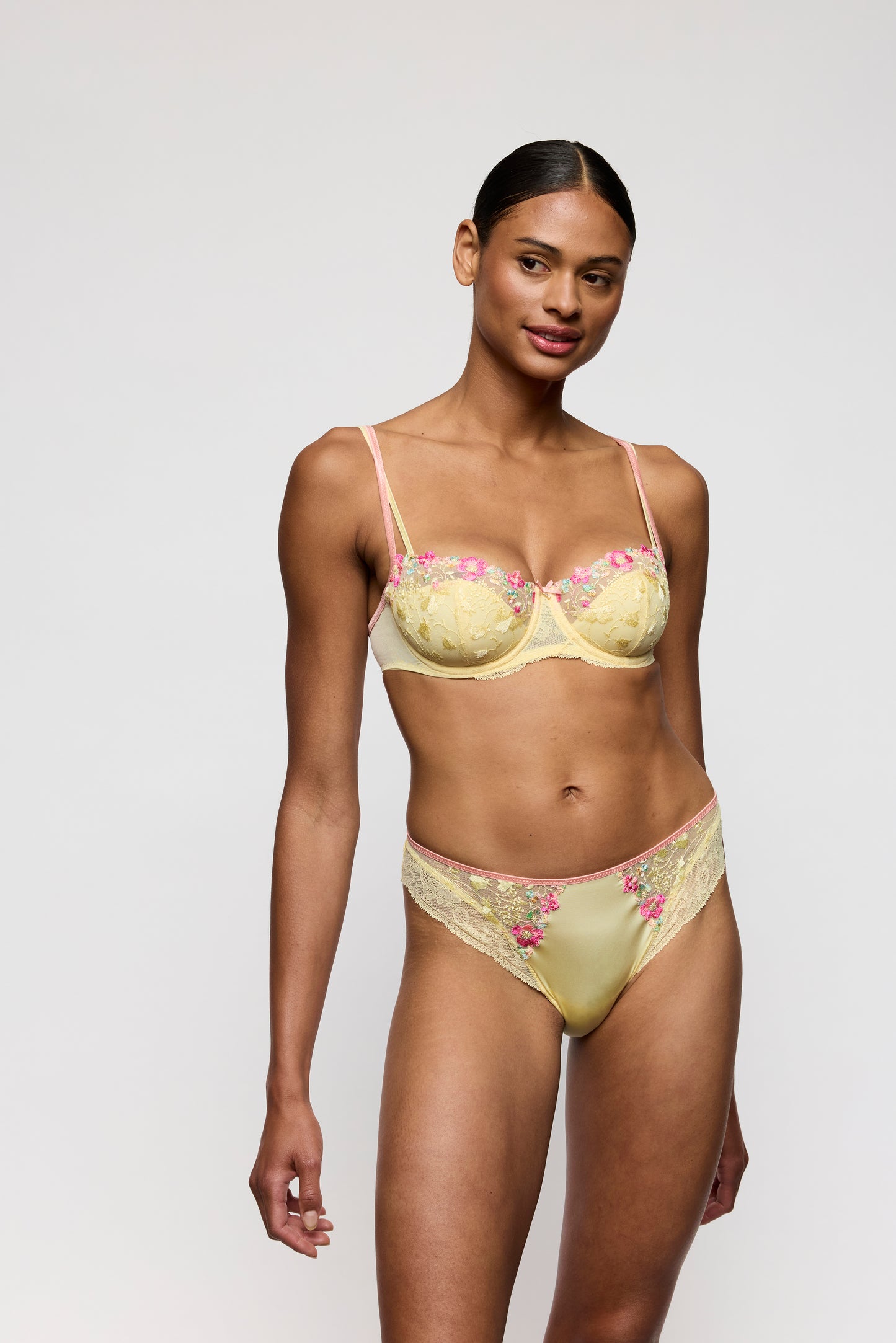 LIZELOT Halb Unterlegter Balconette-BH