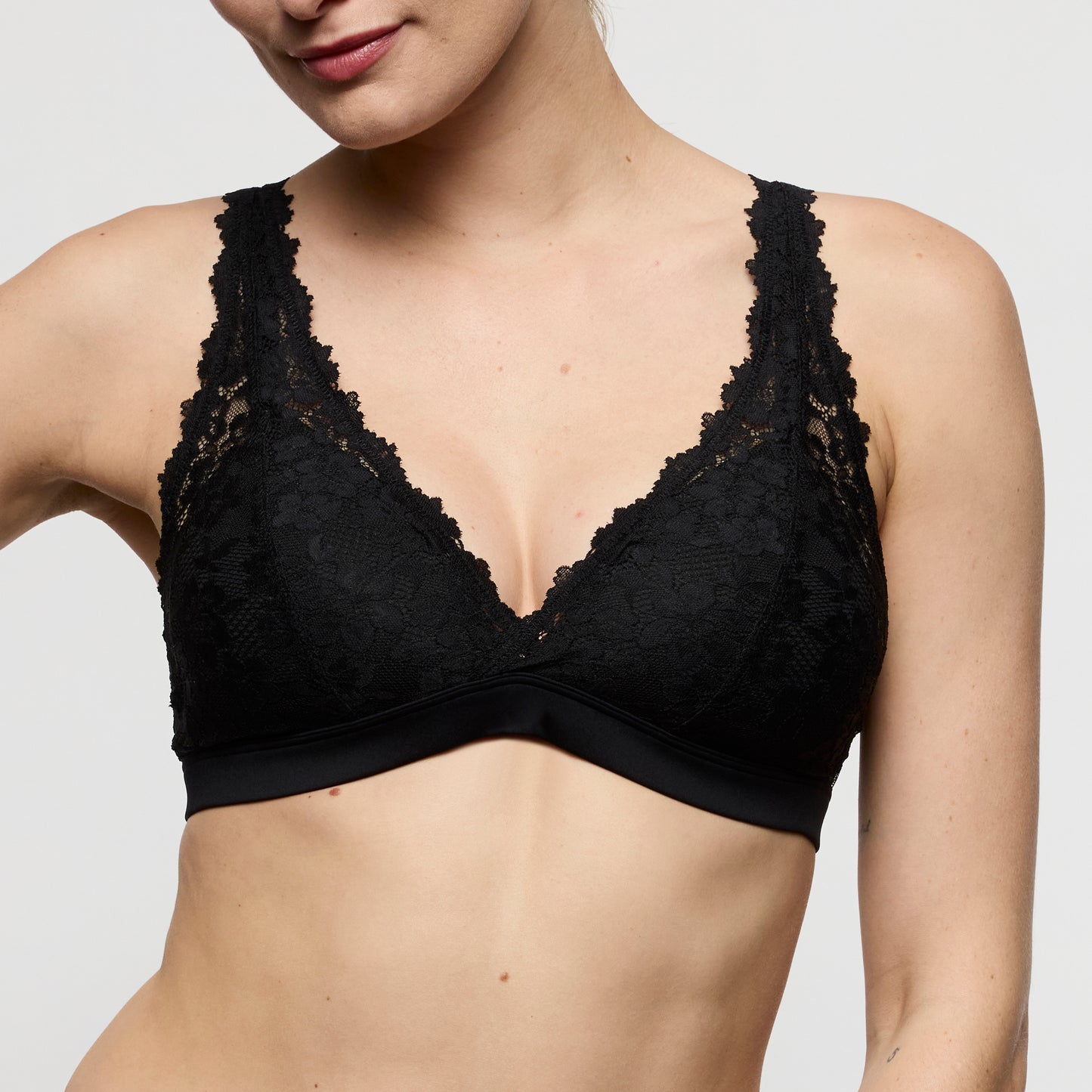 SOFT STUDIO unterlegtes Bralette