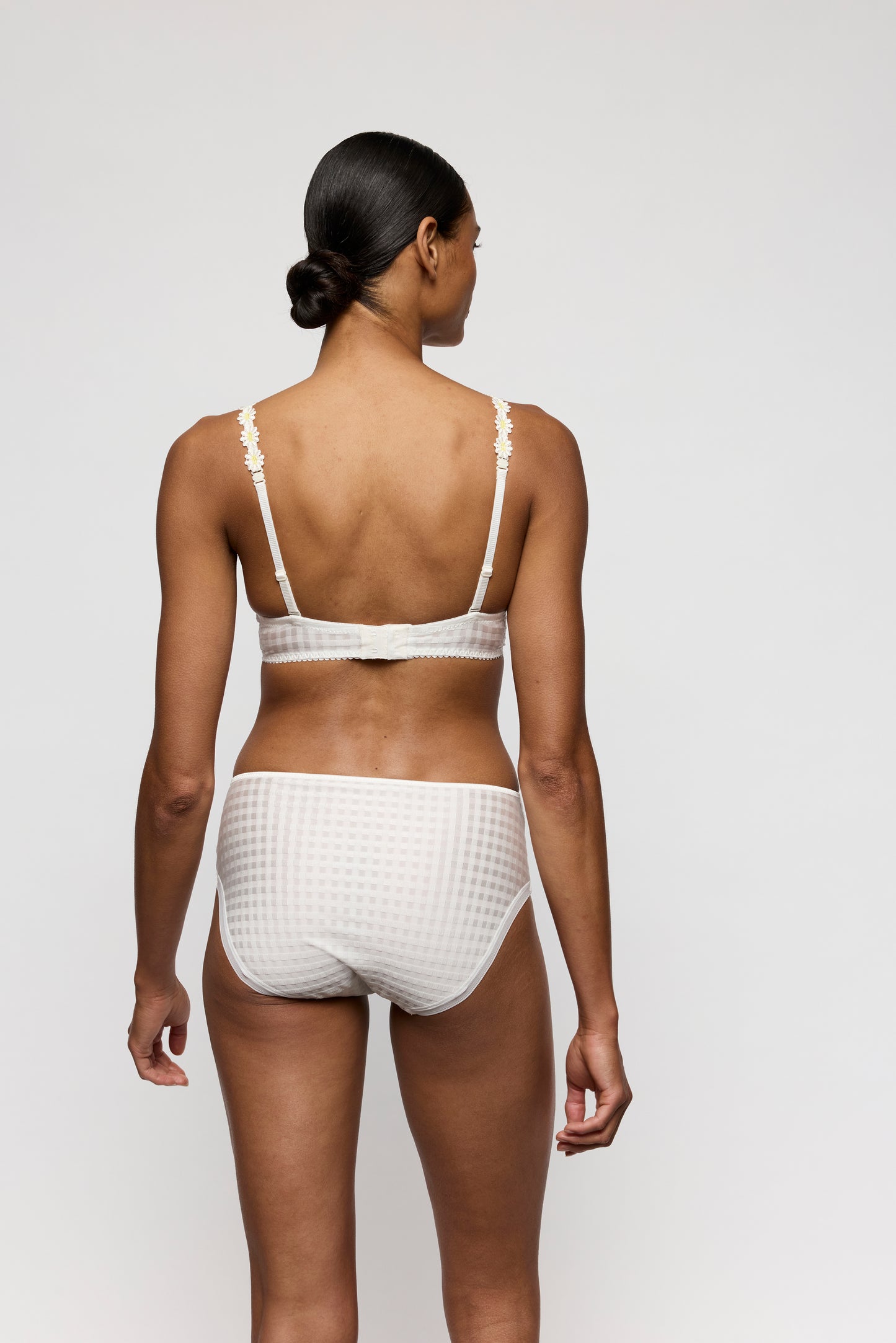 AVERO Unterlegter BH Herzform