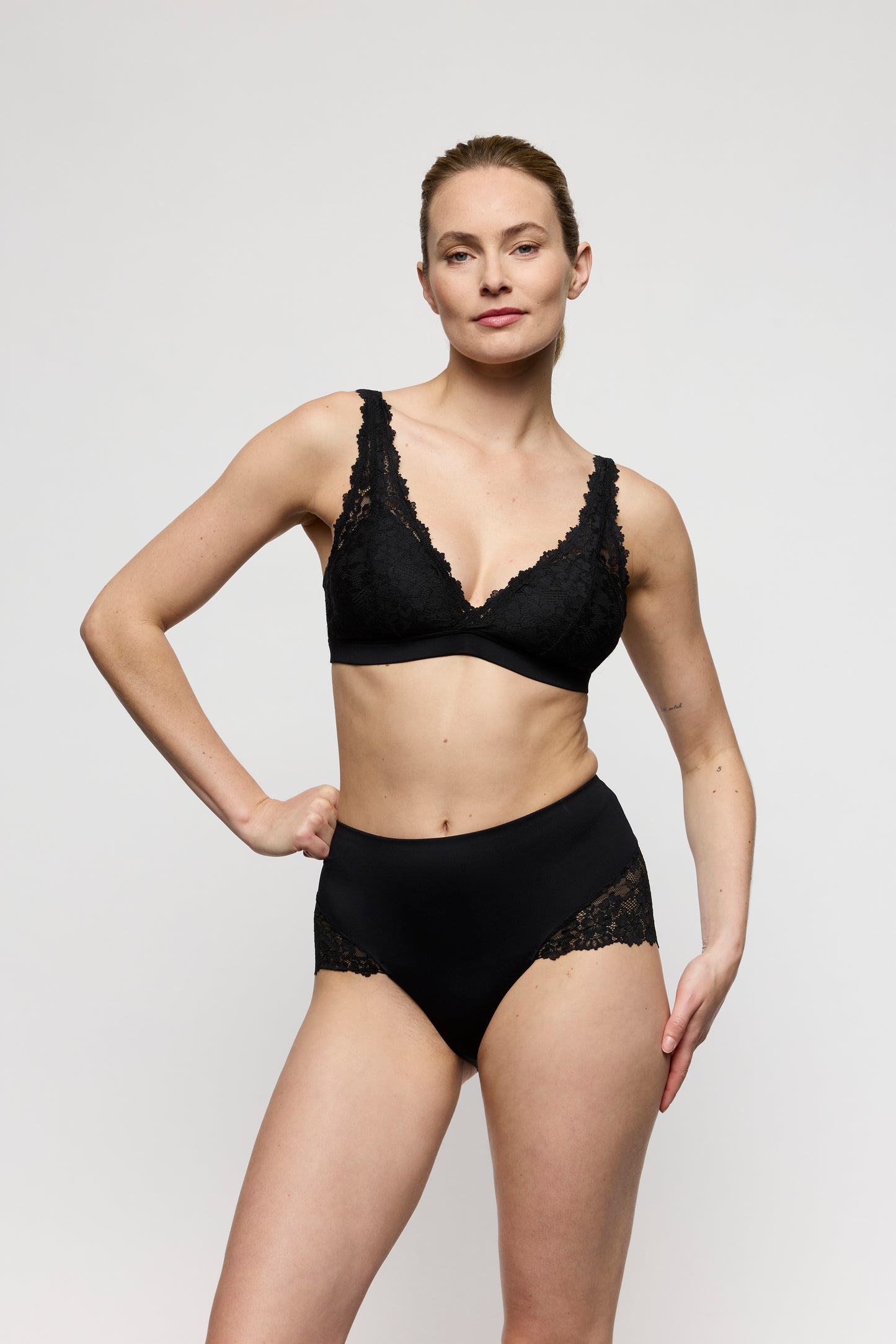 SOFT STUDIO unterlegtes Bralette