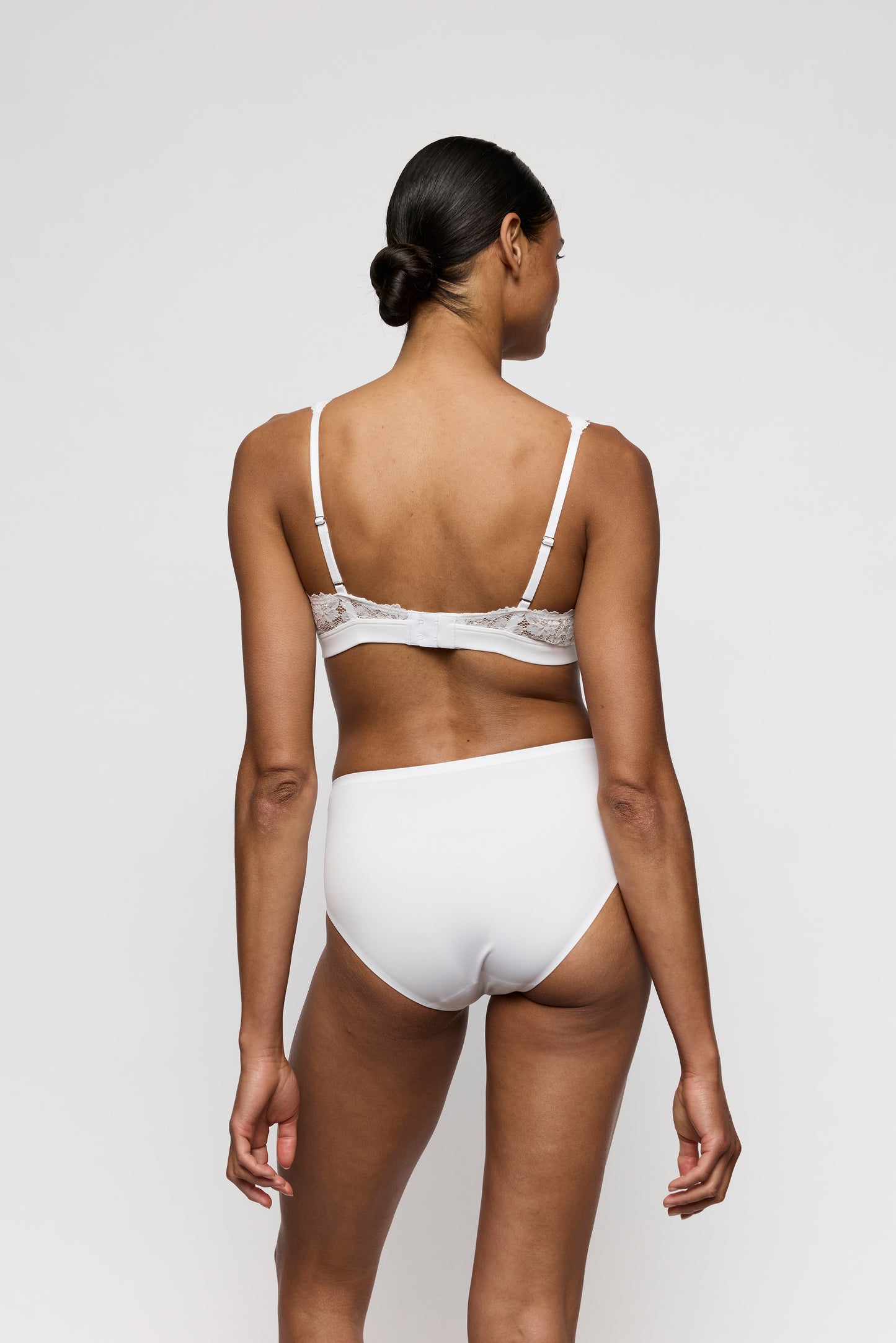 SOFT STUDIO unterlegtes Bralette