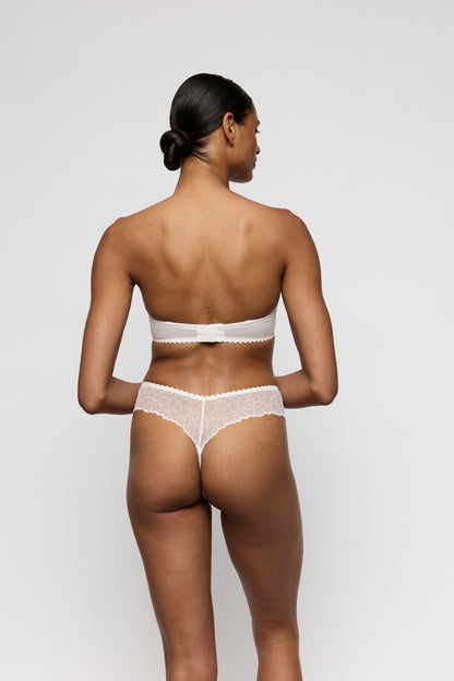 AZELIE Unterlegter BH trägerlos