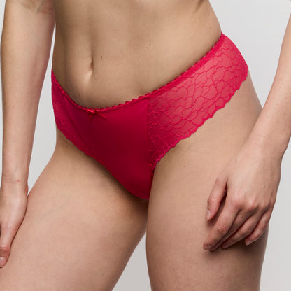 AZELIE String