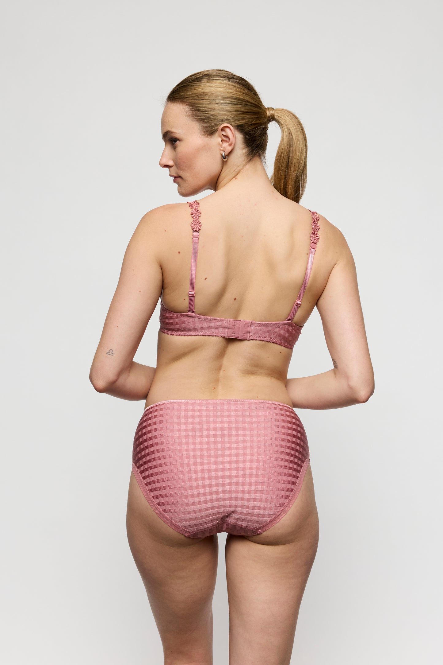 AVERO Vollschalen-BH Nahtlos