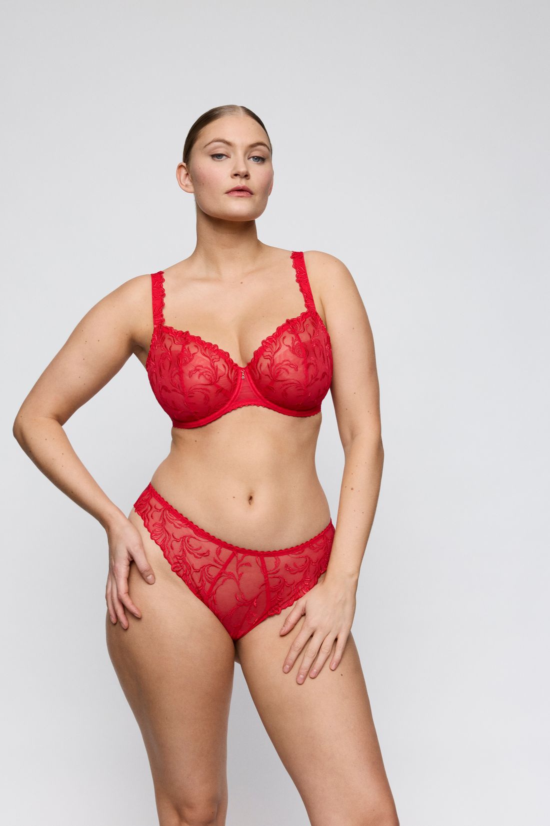 SOLISSE String