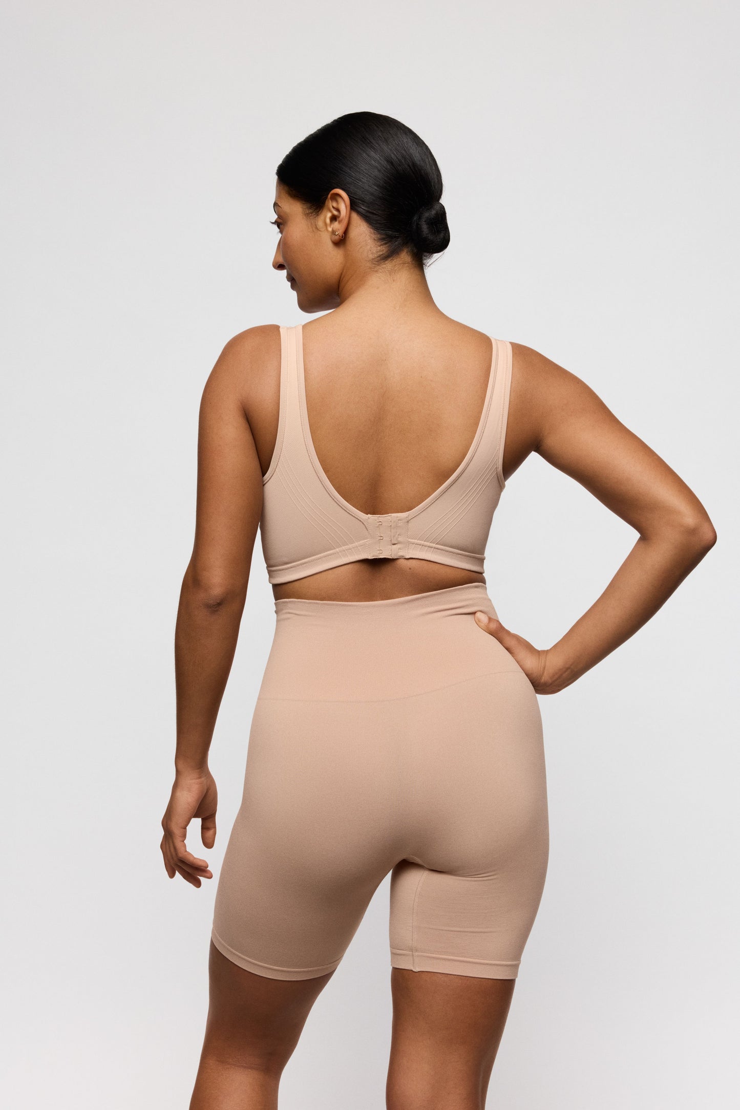 NUDDA Shapewear Bodyshaper mit Bein