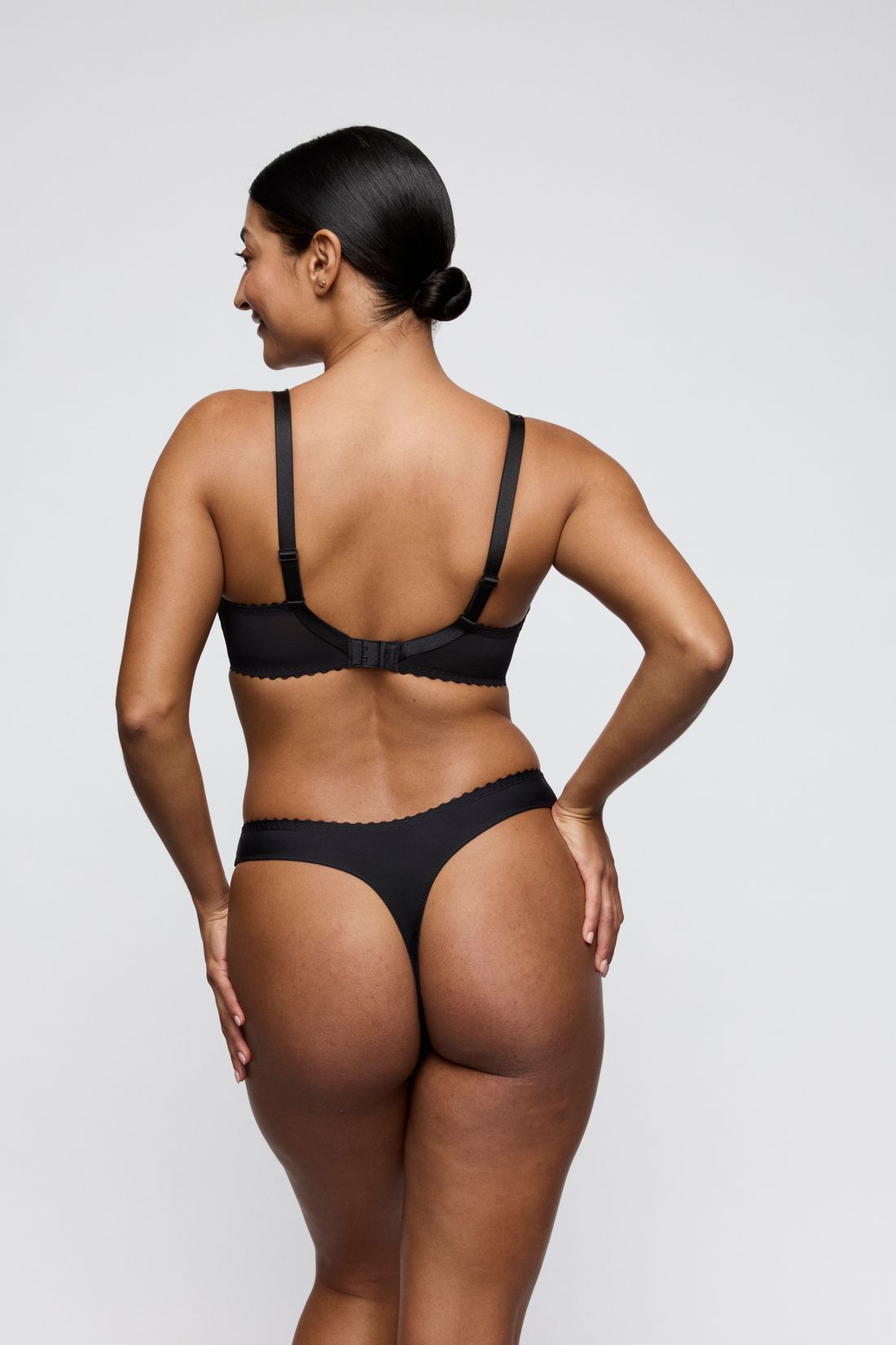 MIYARA String