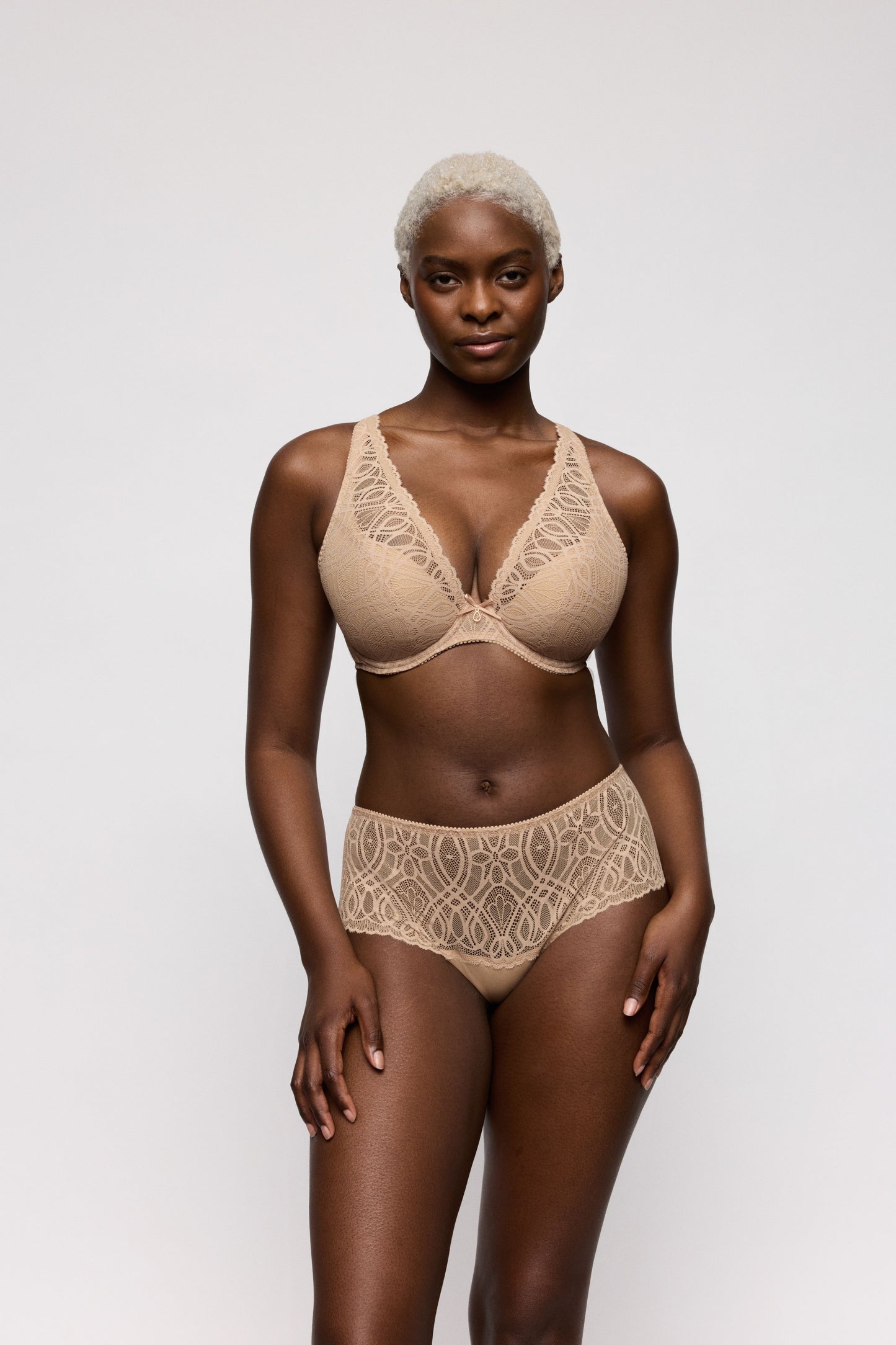 SALERNO Luxus String