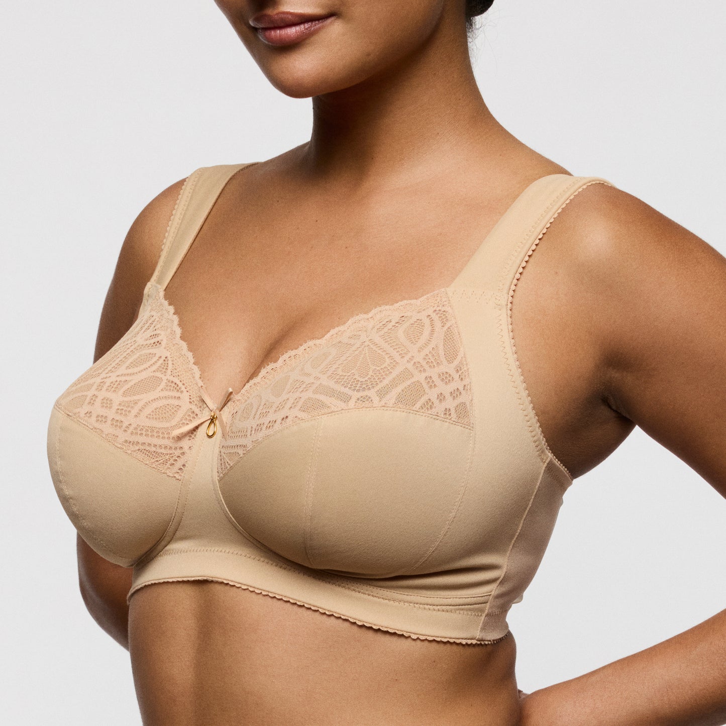 SALERNO Vollschalen-BH ohne Bügel
