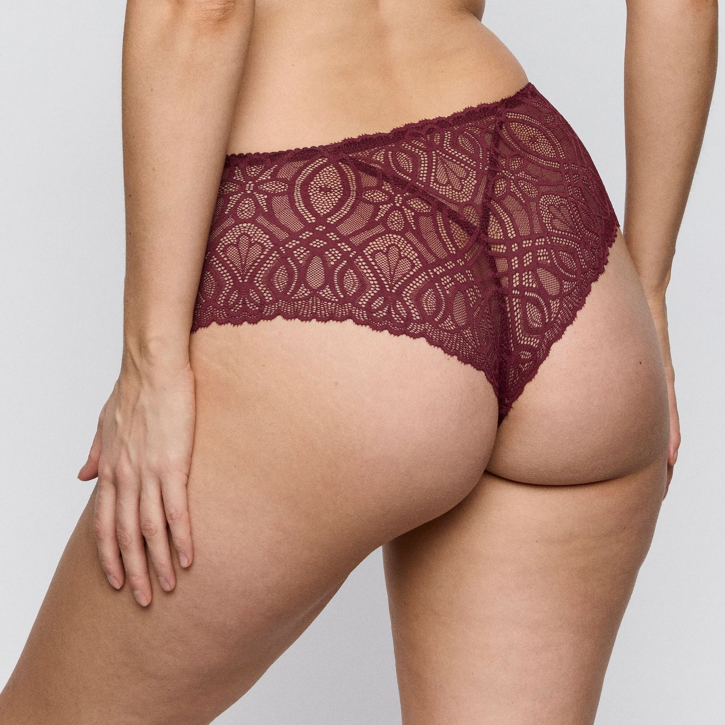 SALERNO Luxus String