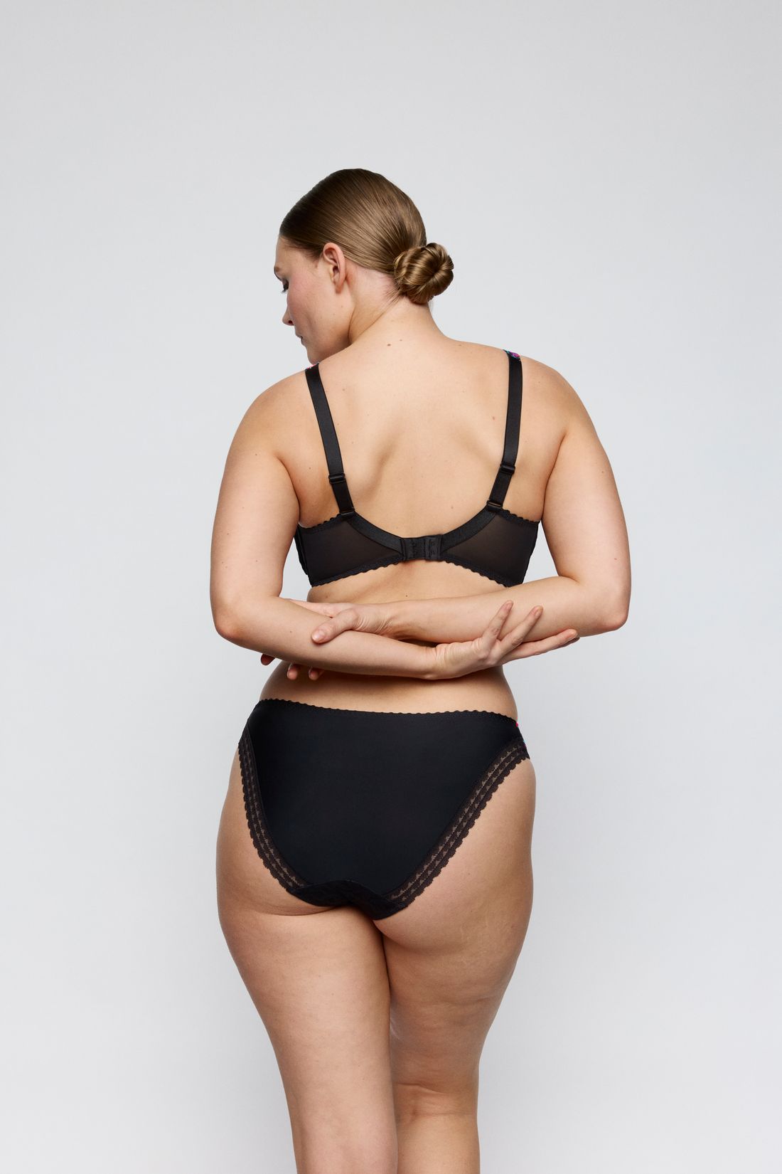 MIYARA Vollschalen-BH