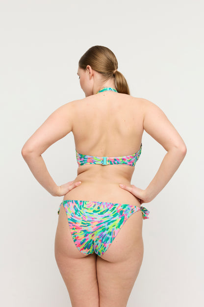 DOUALA halb unterlegter Bikini tief.