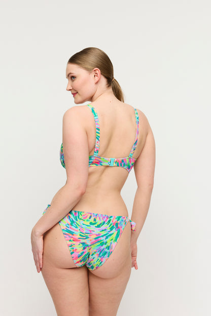 DOUALA halb unterlegter Bikini tief.