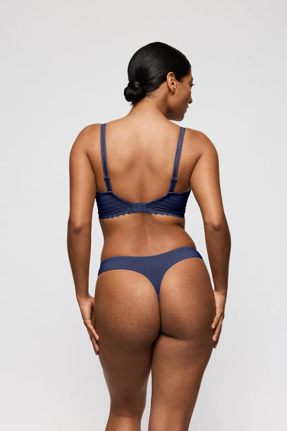 TWIST SIDE String